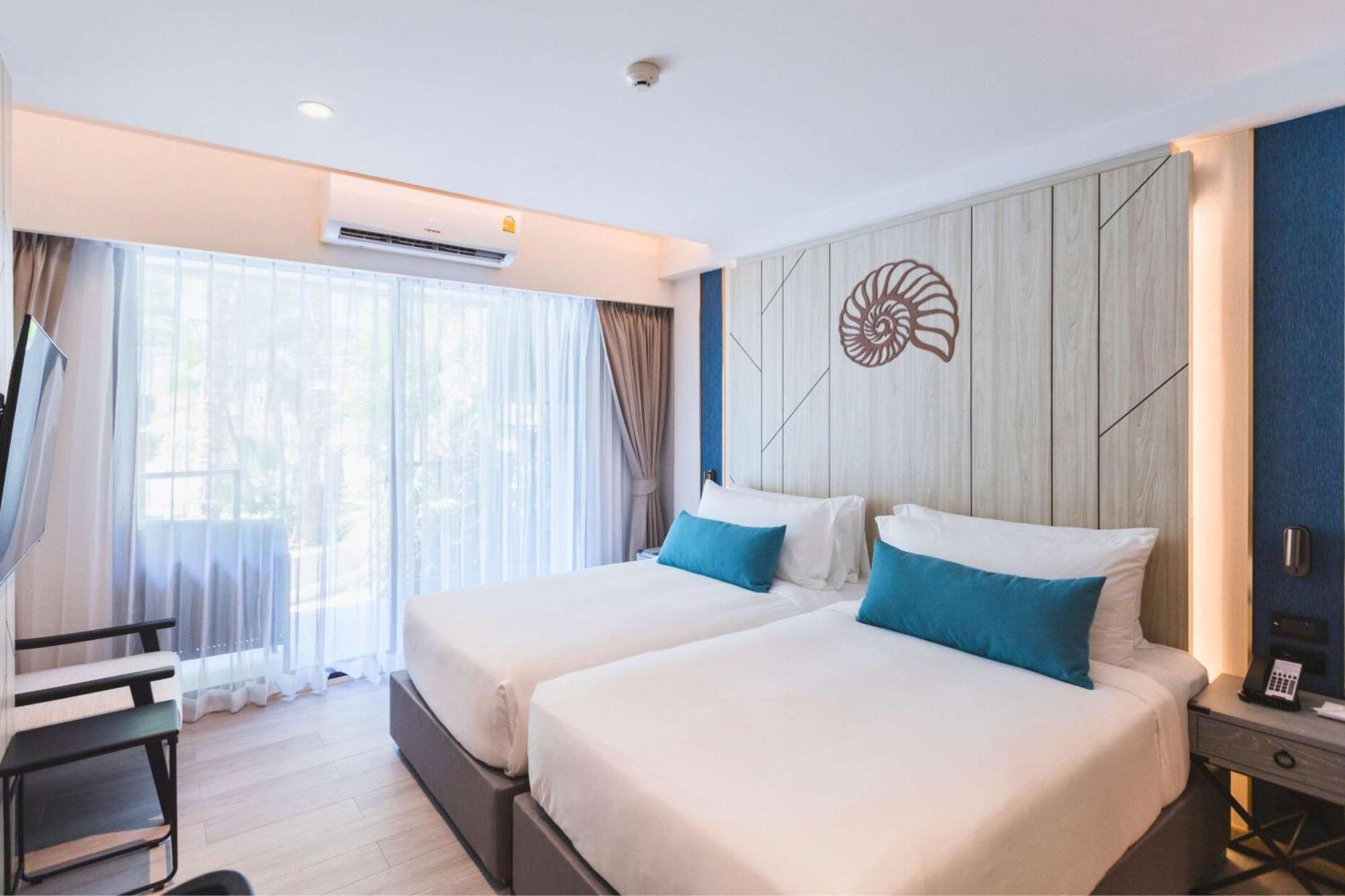 โรงแรม Western Carapace 4*