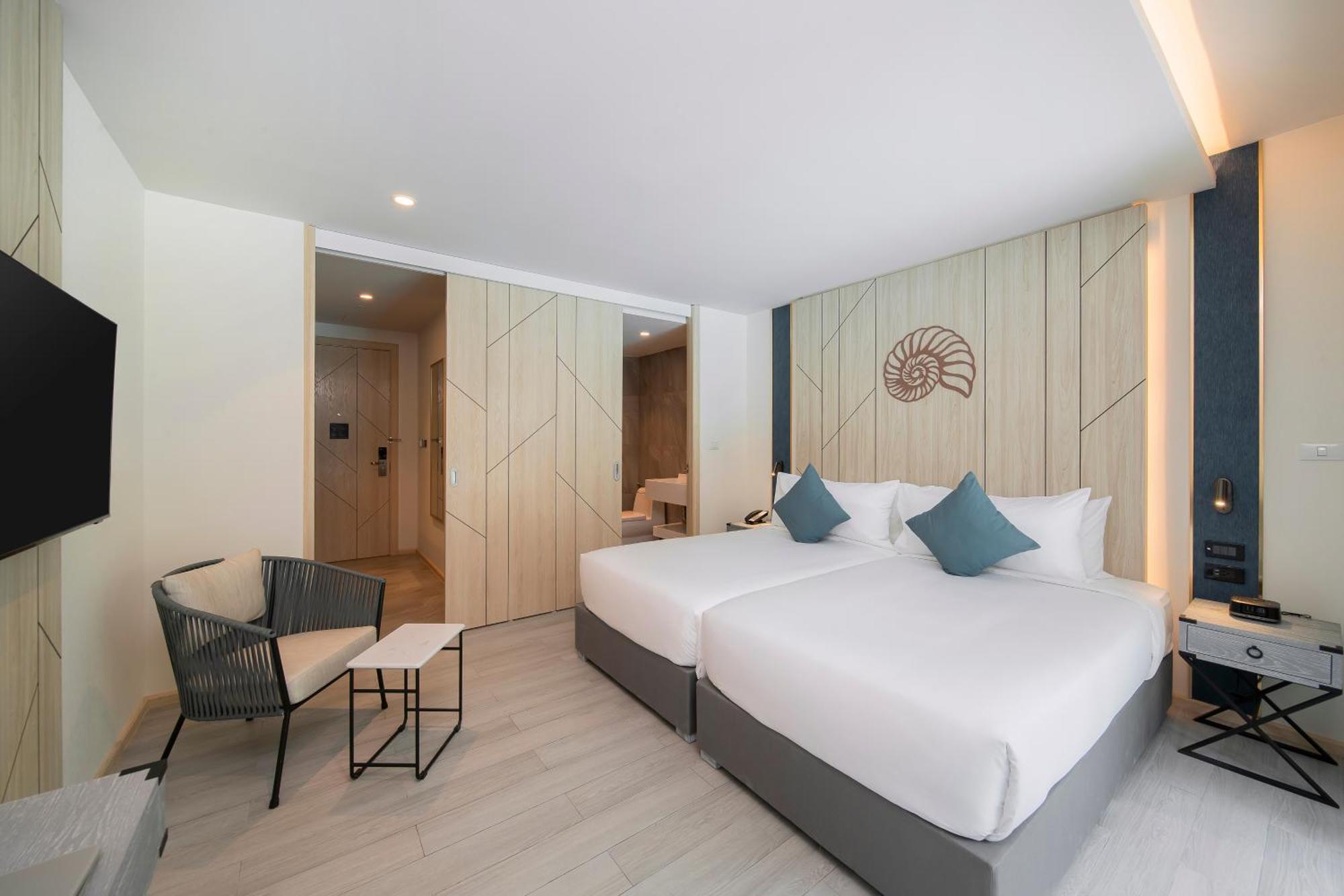 โรงแรม Western Carapace 4*